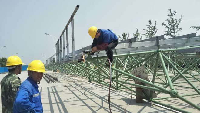 鋼結構網架安裝教學（鋼結構網架安裝工藝流程通常包括以下幾個步驟和注意事項）