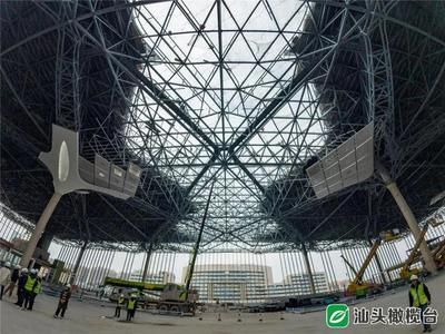 異形鋼結構建筑圖片大全（異形鋼結構建筑以其獨特的形態和優越的形態和優越的性能）