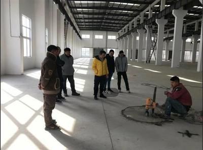 鋼結構加工廠考察報告（鋼結構加工廠考察） 鋼結構玻璃棧道施工 第3張