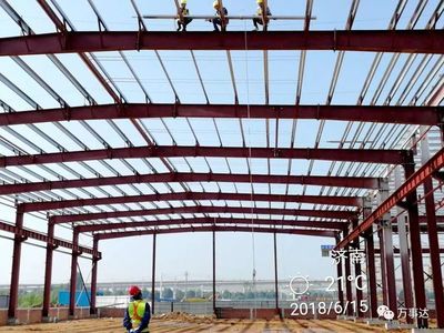 鋼結構廠房施工步驟視頻（鋼結構廠房施工安全注意事項鋼結構廠房施工安全注意事項） 鋼結構蹦極設計 第5張