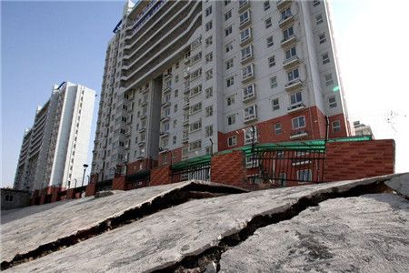 自建房地基下沉現象是什么（自建房地基下沉怎么辦）